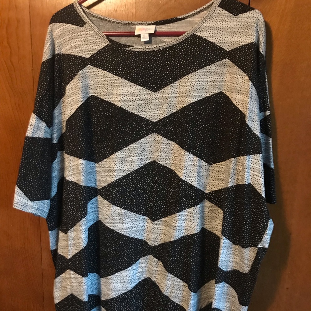 EUC LuLaRoe Irma XL